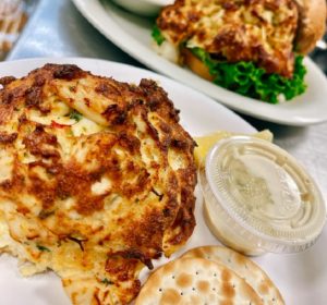 box hill crab cakes crab cakes delivered to Maine